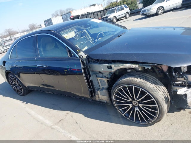W1K6G6DB6NA133518 Mercedes-Benz S 500 4matic