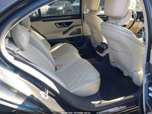 W1K6G6DB6NA133518 Mercedes-Benz S 500 4matic