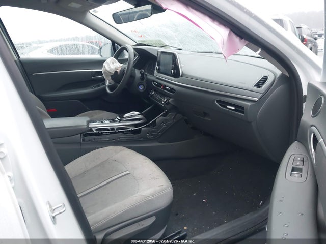 2022 HYUNDAI SONATA 5NPEG4JA1NH135188 Photo 4