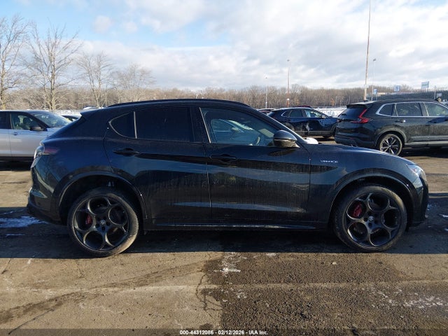 Alfa Romeo Stelvio Sprint Awd 2025 ZASPAKAN1S7D95342 Image 13