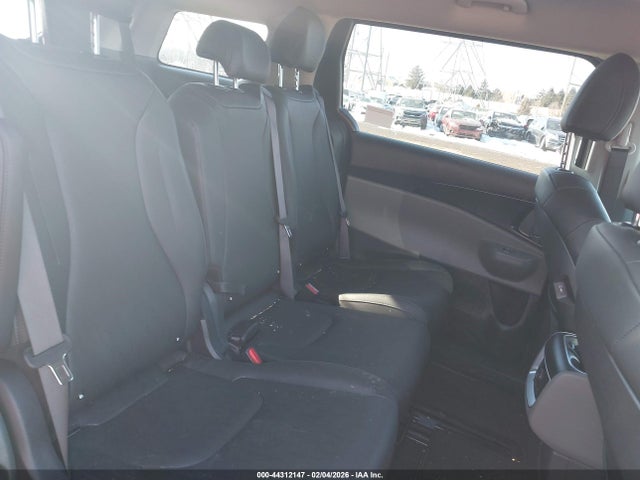 KIA Carnival Mpv Lxs 2025 KNDNB5K34S6468141 Image 8