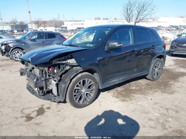 JA4AP3AU3KU027914 Mitsubishi Outlander Sport 2.0 Es