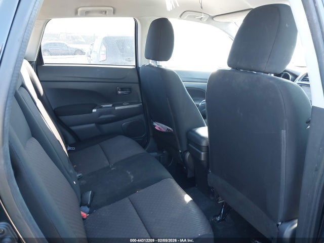 JA4AP3AU3KU027914 Mitsubishi Outlander Sport 2.0 Es