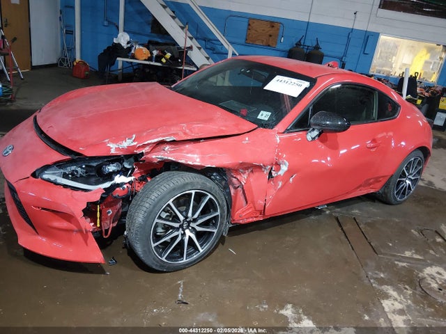 2023 TOYOTA GR86 JF1ZNBC18P8751681 Photo 1