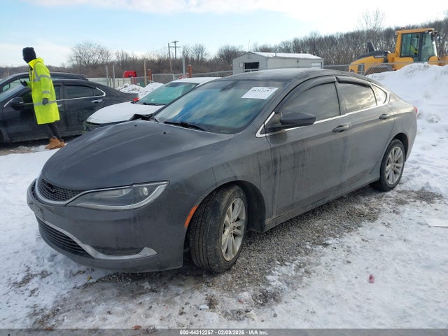 2015 Chrysler 200 Limited მანქანა იყიდება აუქციონზე, vin: 1C3CCCAB0FN598418, აუქციონის ნომერი: 44312257