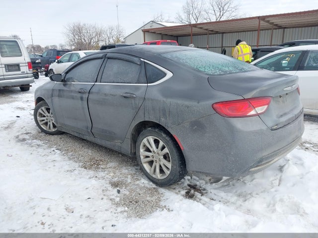 2015 Chrysler 200 Limited მანქანა იყიდება აუქციონზე, vin: 1C3CCCAB0FN598418, აუქციონის ნომერი: 44312257