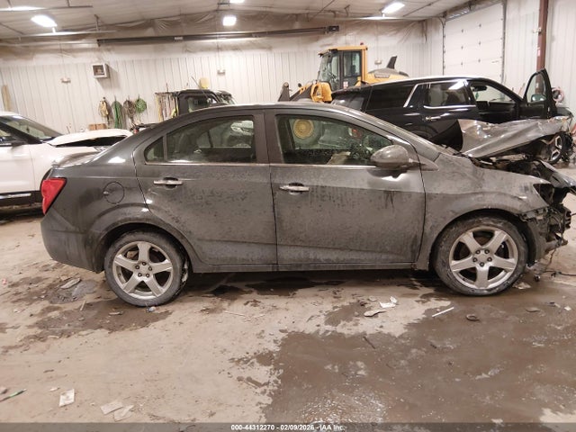 44312270 :رقم المزاد ، 1G1JE5SBXG4135225 vin ، 2016 Chevrolet Sonic Ltz Auto مزاد بيع