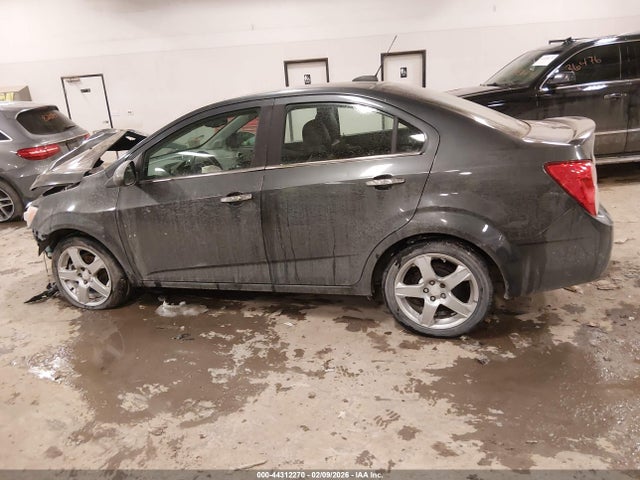 44312270 :رقم المزاد ، 1G1JE5SBXG4135225 vin ، 2016 Chevrolet Sonic Ltz Auto مزاد بيع