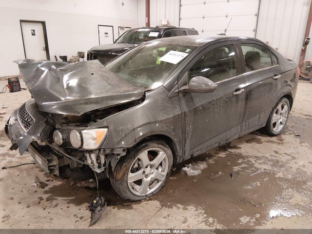 44312270 :رقم المزاد ، 1G1JE5SBXG4135225 vin ، 2016 Chevrolet Sonic Ltz Auto مزاد بيع