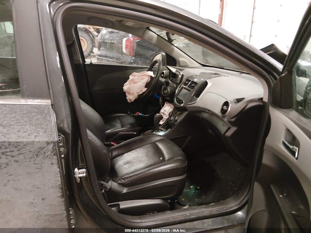 44312270 :رقم المزاد ، 1G1JE5SBXG4135225 vin ، 2016 Chevrolet Sonic Ltz Auto مزاد بيع