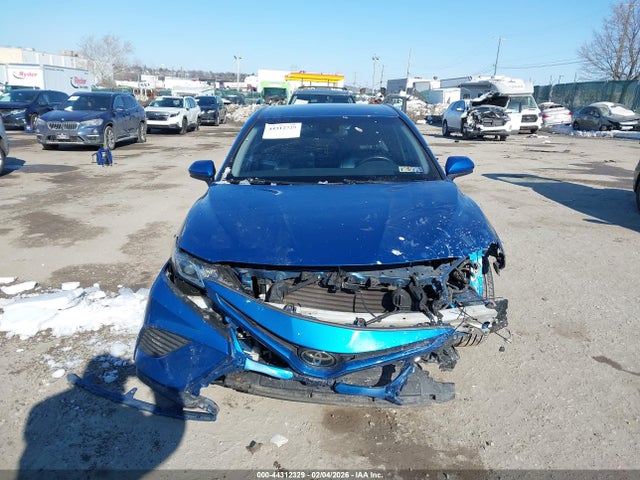 4T1B11HK3KU230964 Toyota CAMRY SE