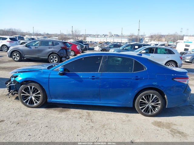 4T1B11HK3KU230964 Toyota CAMRY SE