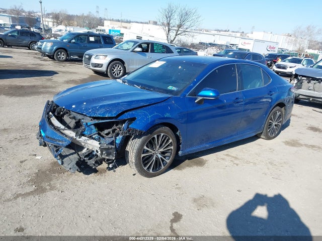 4T1B11HK3KU230964 Toyota CAMRY SE