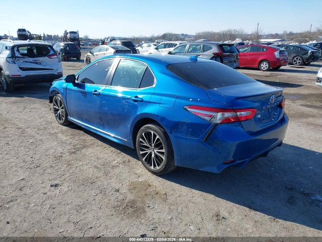 4T1B11HK3KU230964 Toyota CAMRY SE