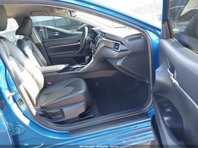 4T1B11HK3KU230964 Toyota CAMRY SE
