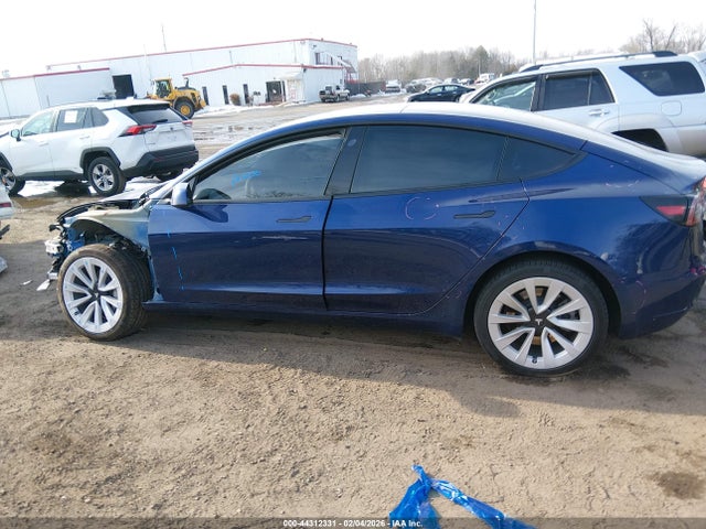 Tesla Model 3 Long Range Dual Motor All-wheel Drive 2022 5YJ3E1EB0NF325402 Image 14