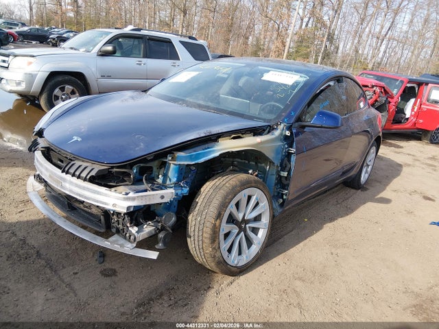 Tesla Model 3 Long Range Dual Motor All-wheel Drive 2022 5YJ3E1EB0NF325402 Image 2