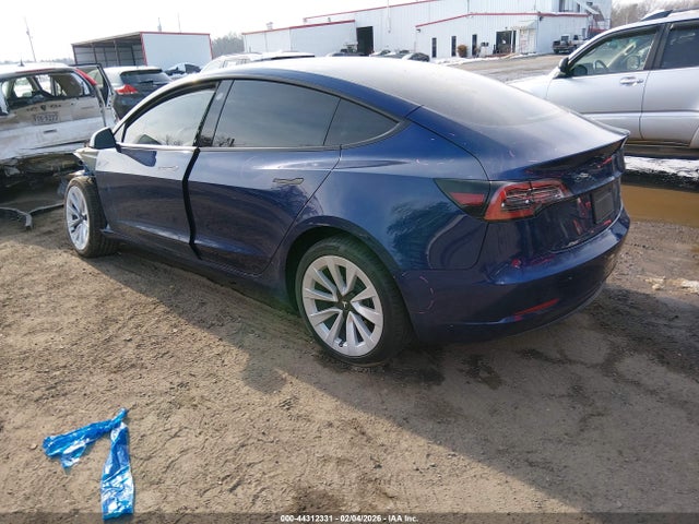 Tesla Model 3 Long Range Dual Motor All-wheel Drive 2022 5YJ3E1EB0NF325402 Image 3
