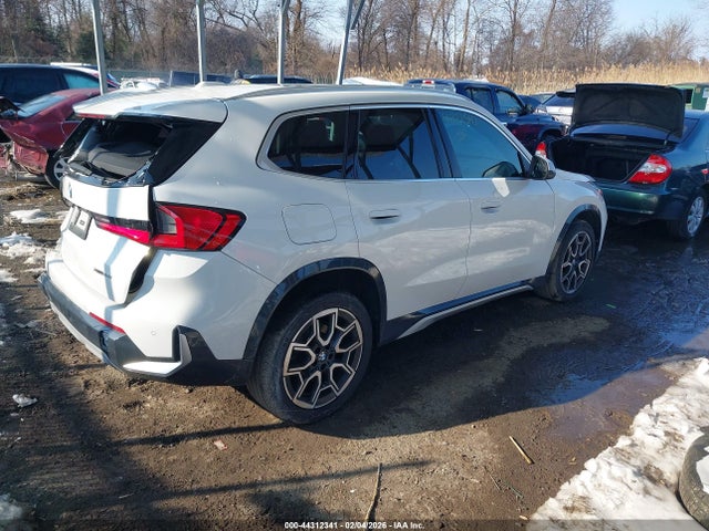 2023 BMW X1 WBX73EF07P5X50344 Photo 3