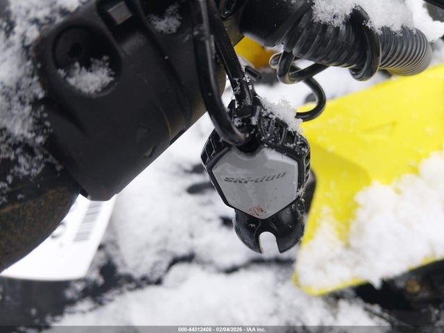Ski-Doo Renegade Andrenaline 2021 2BPSDUMB1MV000088 Image 11