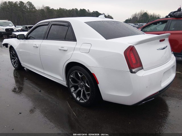 2018 CHRYSLER 300 2C3CCABG8JH243786 Photo 2