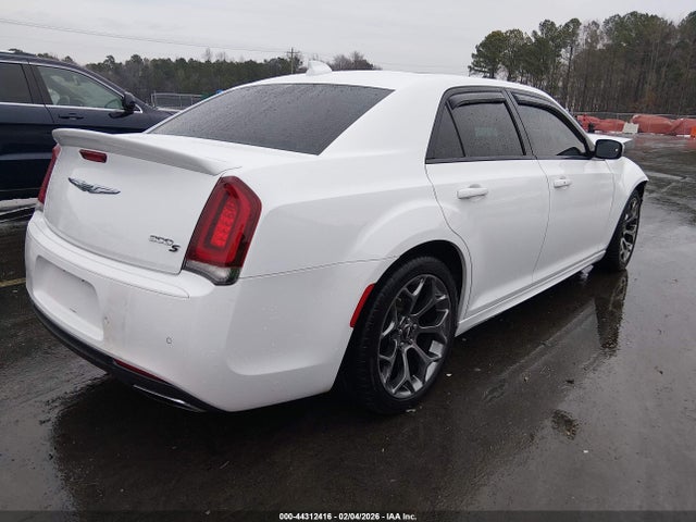 2018 CHRYSLER 300 2C3CCABG8JH243786 Photo 3