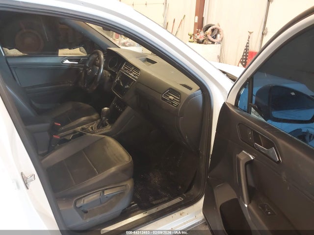 Aukcja sprzedaży 2018 Volkswagen Tiguan 2.0t Se/2.0t Sel, vin: 3VV2B7AX0JM217099, numer aukcji: 44312453