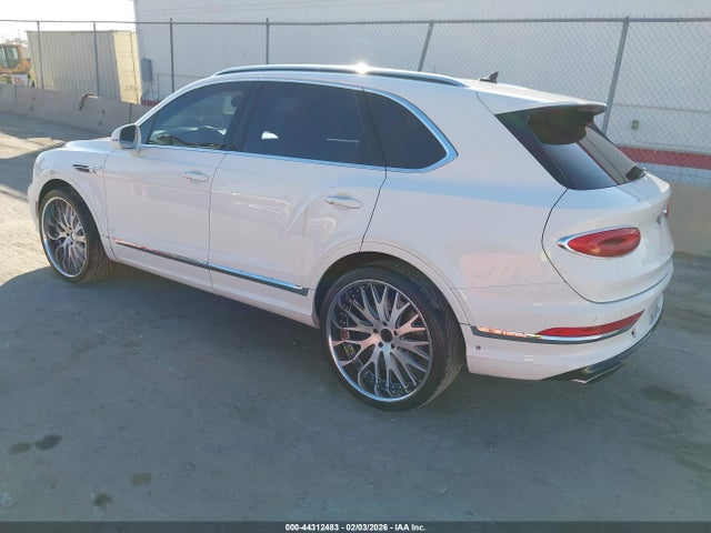 2021 BENTLEY BENTAYGA SJAAM2ZV6MC035120 Photo 2
