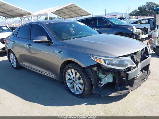 5XXGT4L38GG061222 auction archive image