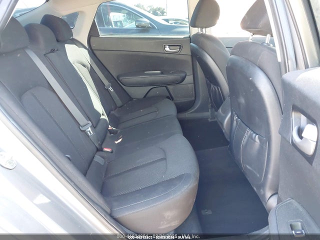 5XXGT4L38GG061222 KIA Optima Lx