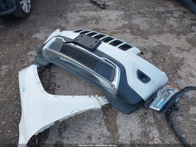 2015 Jeep Grand Cherokee Limited მანქანა იყიდება აუქციონზე, vin: 1C4RJEBG6FC792562, აუქციონის ნომერი: 44312542