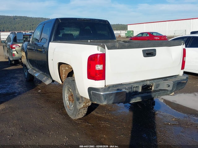 2010 GMC SIERRA 2500HD 1GT4K1B6XAF124648 Photo 2