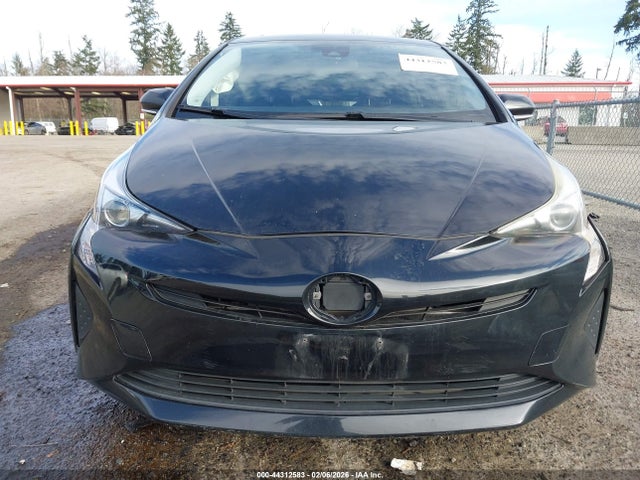 Toyota Prius Two Eco 2017 JTDKARFU8H3533471 Image 13