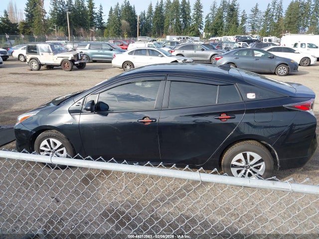 Toyota Prius Two Eco 2017 JTDKARFU8H3533471 Image 15