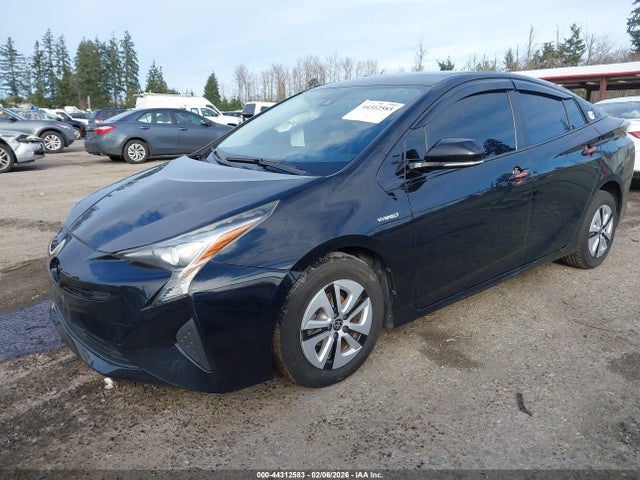 Toyota Prius Two Eco 2017 JTDKARFU8H3533471 Image 2