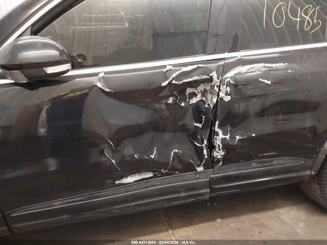 44312585 :رقم المزاد ، WVGAV3AX5EW560387 vin ، 2014 Volkswagen Tiguan R-line مزاد بيع