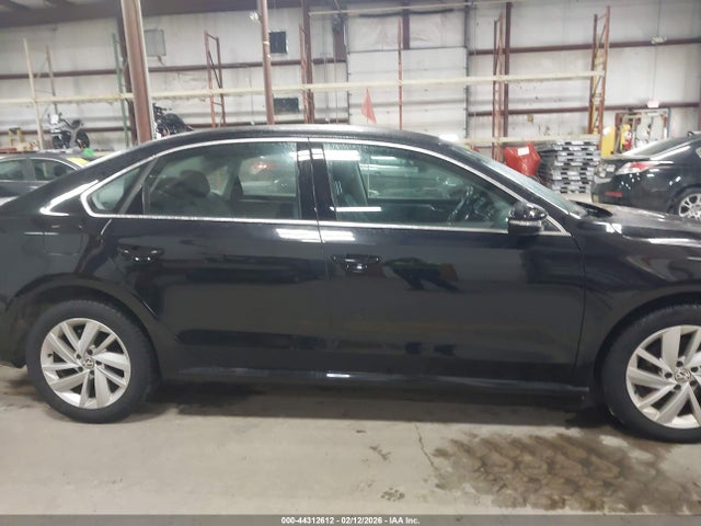 Aukcja sprzedaży 2018 Volkswagen Passat 2.0t Se, vin: 1VWBA7A33JC018965, numer aukcji: 44312612