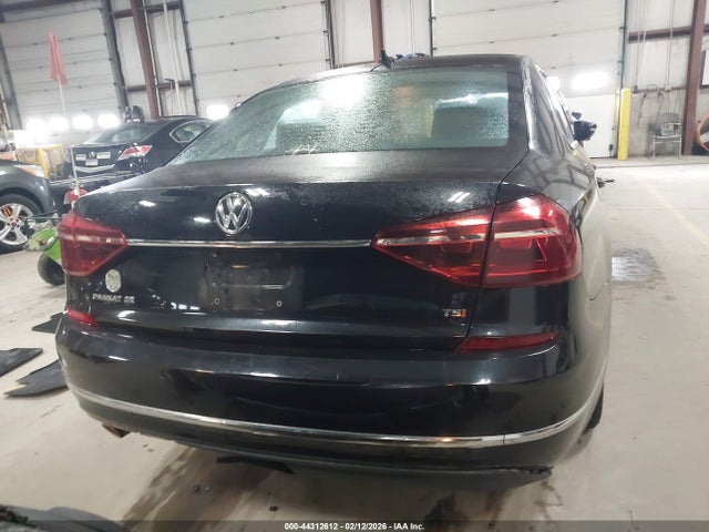 Aukcja sprzedaży 2018 Volkswagen Passat 2.0t Se, vin: 1VWBA7A33JC018965, numer aukcji: 44312612
