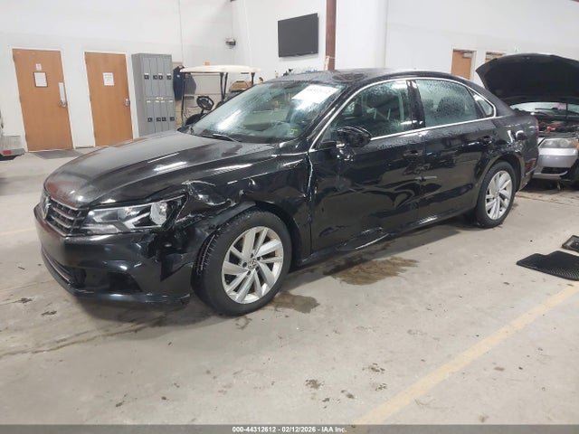 Aukcja sprzedaży 2018 Volkswagen Passat 2.0t Se, vin: 1VWBA7A33JC018965, numer aukcji: 44312612