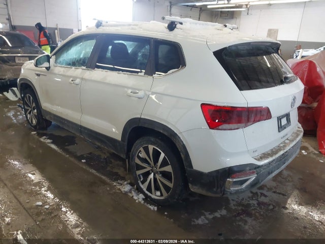 2022 Volkswagen Taos 1.5t Se მანქანა იყიდება აუქციონზე, vin: 3VVRX7B22NM064587, აუქციონის ნომერი: 44312631