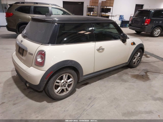 2013 MINI HARDTOP WMWSU3C58DT679362 Photo 3