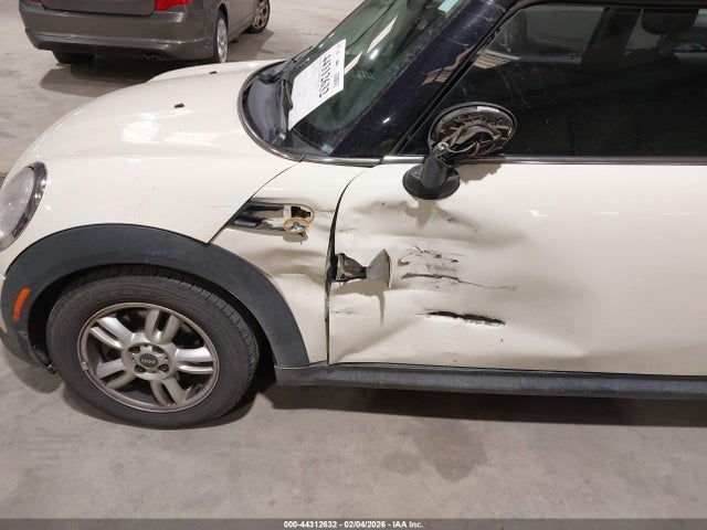 2013 MINI HARDTOP WMWSU3C58DT679362 Photo 5