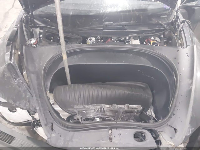2025 TESLA MODEL 3 5YJ3E1EB4SF021145 Photo 9