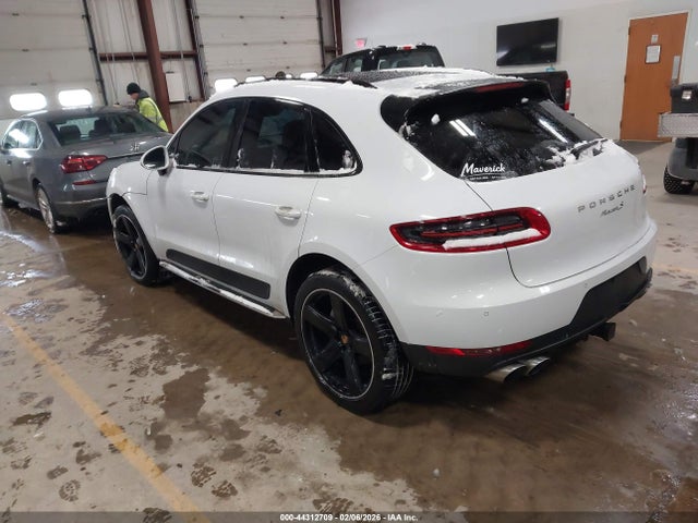 2017 PORSCHE MACAN WP1AB2A55HLB20051 Photo 2