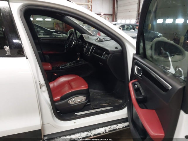 2017 PORSCHE MACAN WP1AB2A55HLB20051 Photo 4