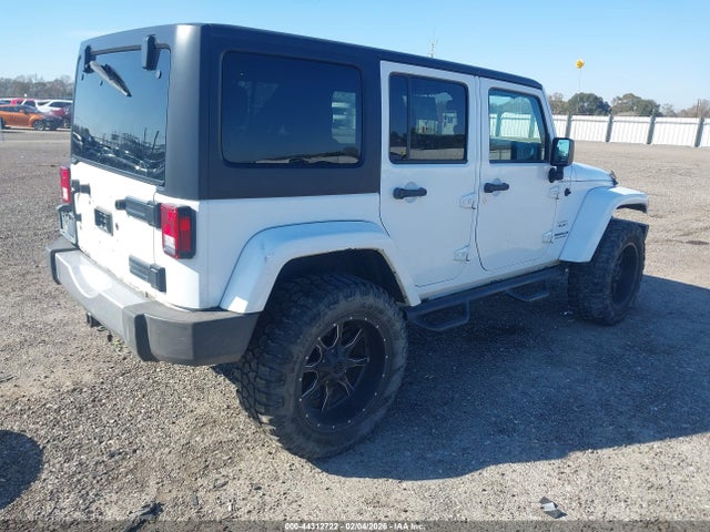 44312722 :رقم المزاد ، 1C4BJWEG5HL528061 vin ، 2017 Jeep Wrangler Unlimited Sahara 4x4 مزاد بيع