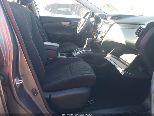 JN1BJ1CV5LW279243 Nissan Rogue Sport S Fwd Xtronic Cvt