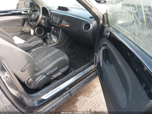 Продаж на аукціоні авто 2015 Volkswagen Beetle 2.0t R-line, vin: 3VW4T7AT1FM604203, номер лоту: 44312812