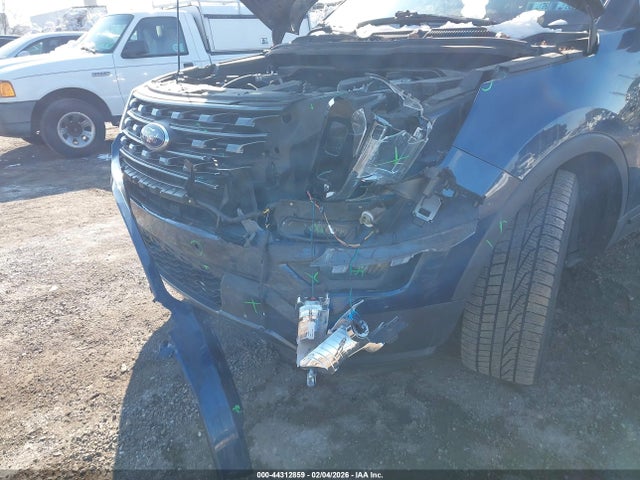 1FM5K8D8XHGB75935 Ford EXPLORER XLT