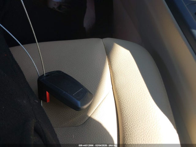 2016 BMW 320I WBA8E1G57GNT37433 Photo 10